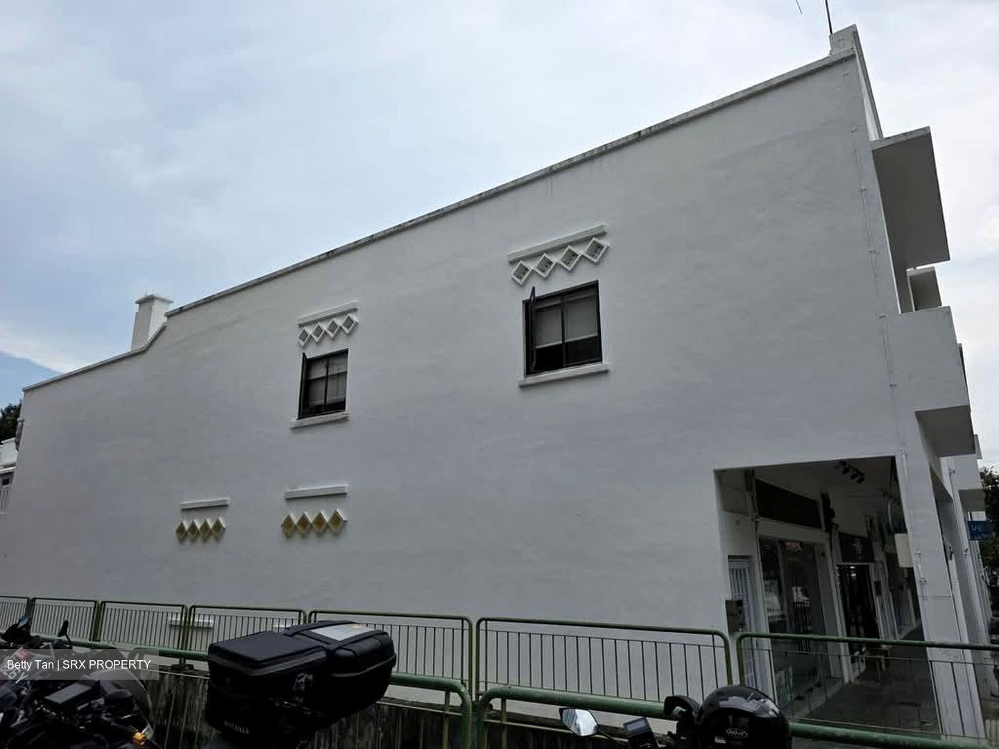 Frankel Estate (D15), Shop House #587785031